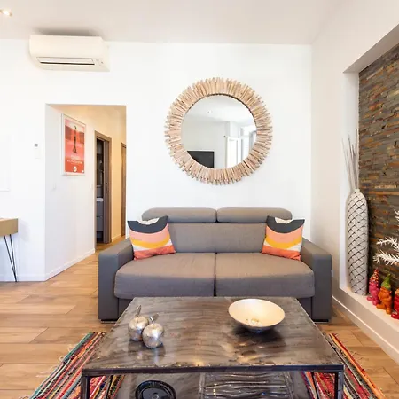 Downtown Walk To Beaches And Croisette Apartamento *